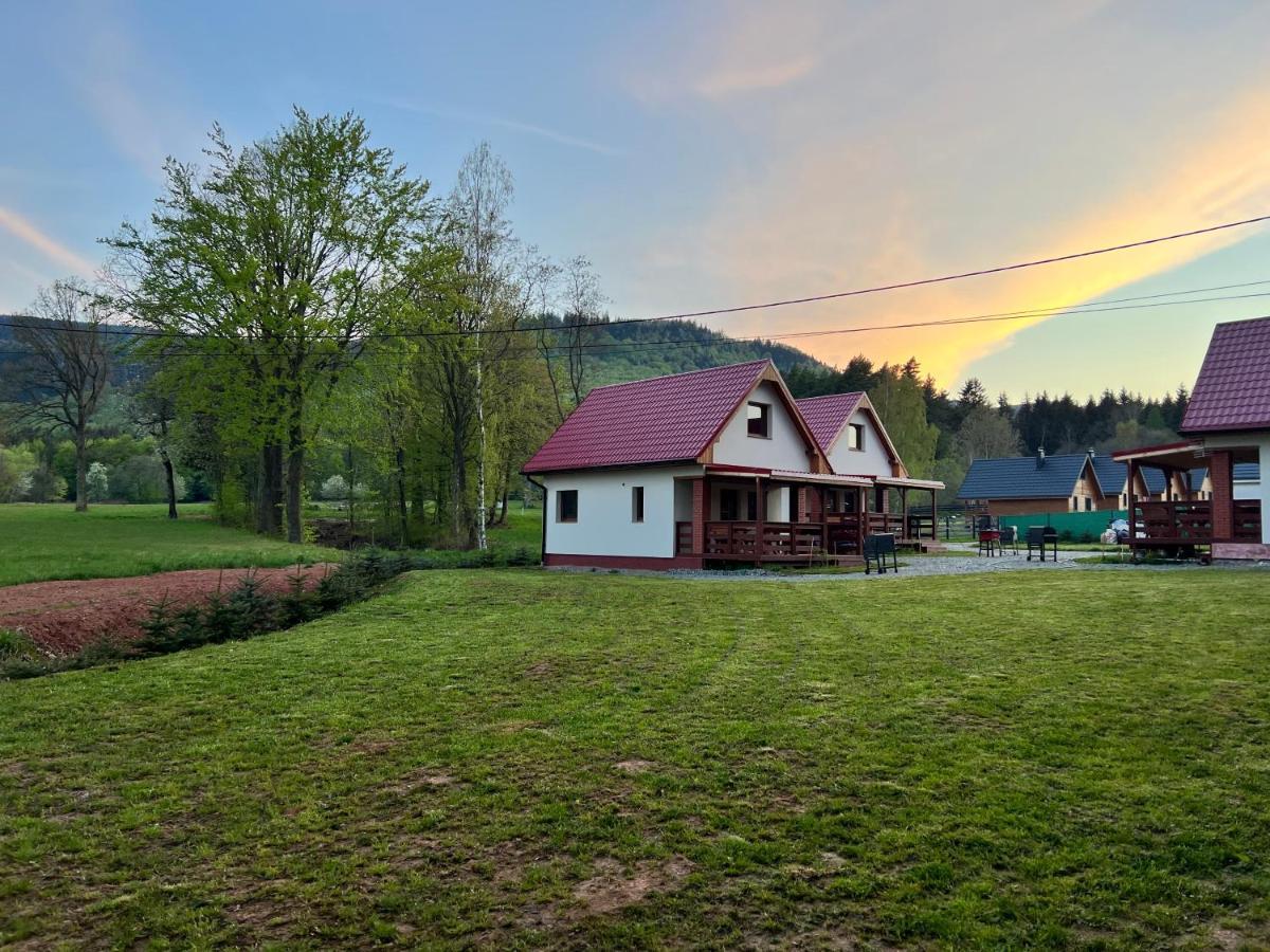 Stolove Chatki Radków Exterior foto